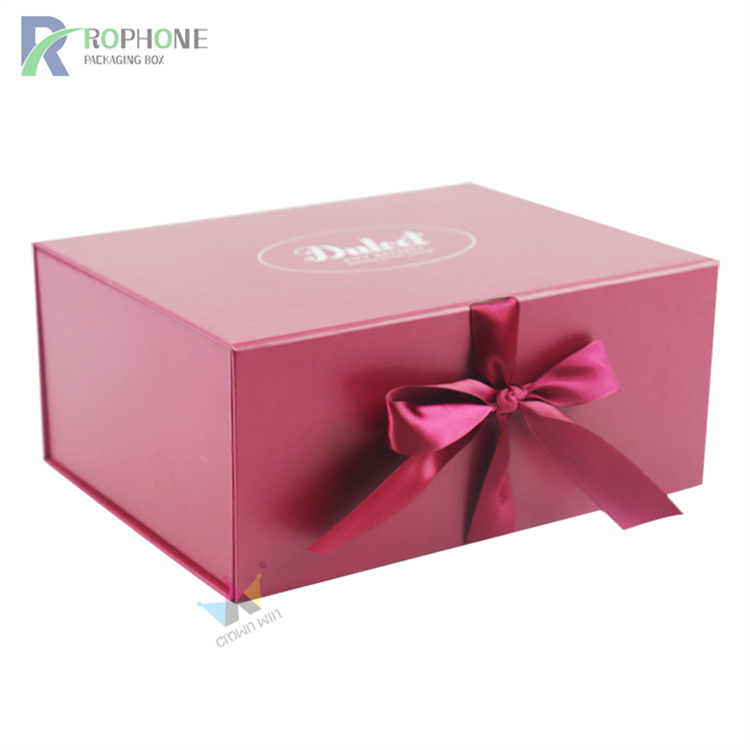 kotak hamper kadbod dengan penutup